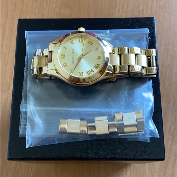 Michael Kors Gold Watch - Picture 4 of 4